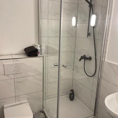 Simple Stay Gladbach Mönchengladbach Buitenkant foto
